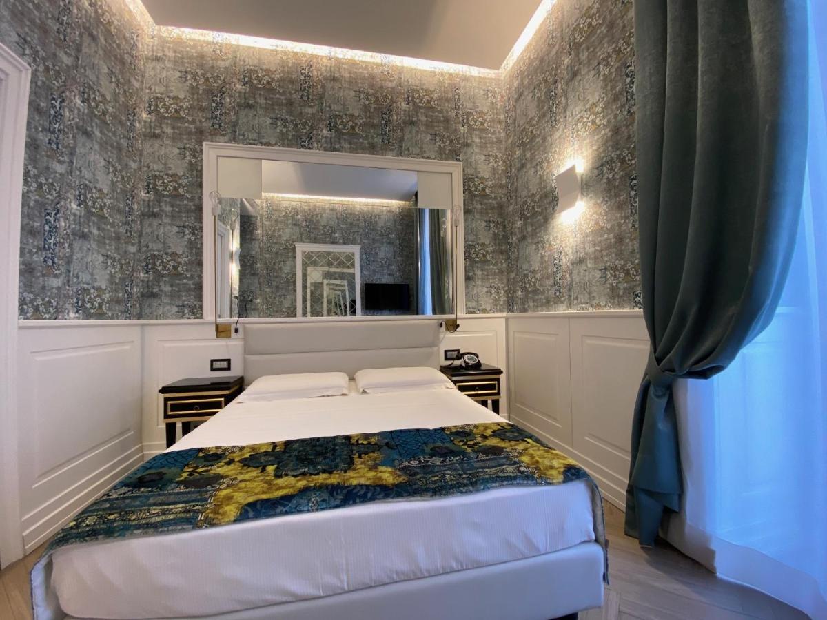 Relais Piazza Vittoria Bed & Breakfast Naples Exterior photo